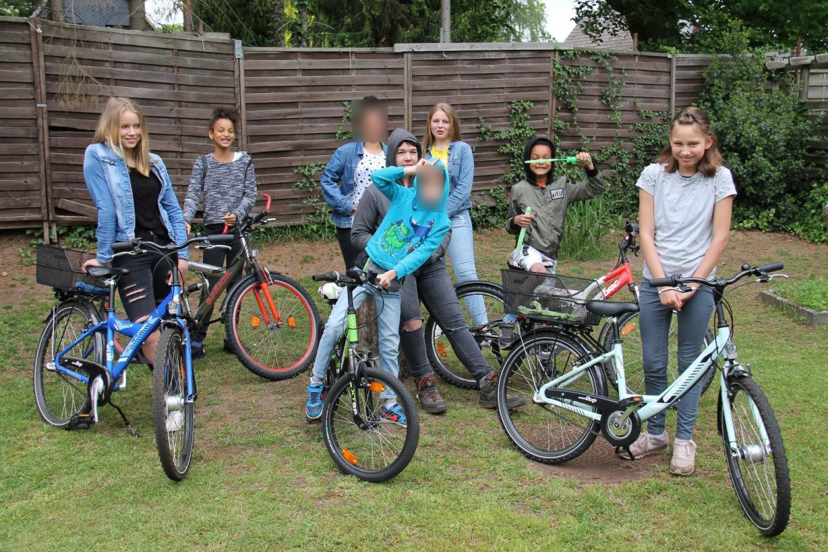 Neue Fahrräder für die Kinder aus der Wohngruppe